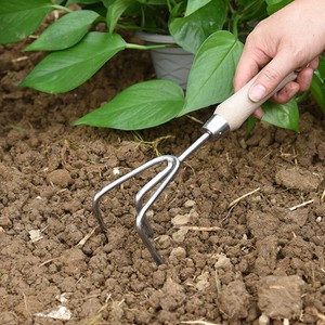 3-Tine Cultivator 3-Tine Cultivator